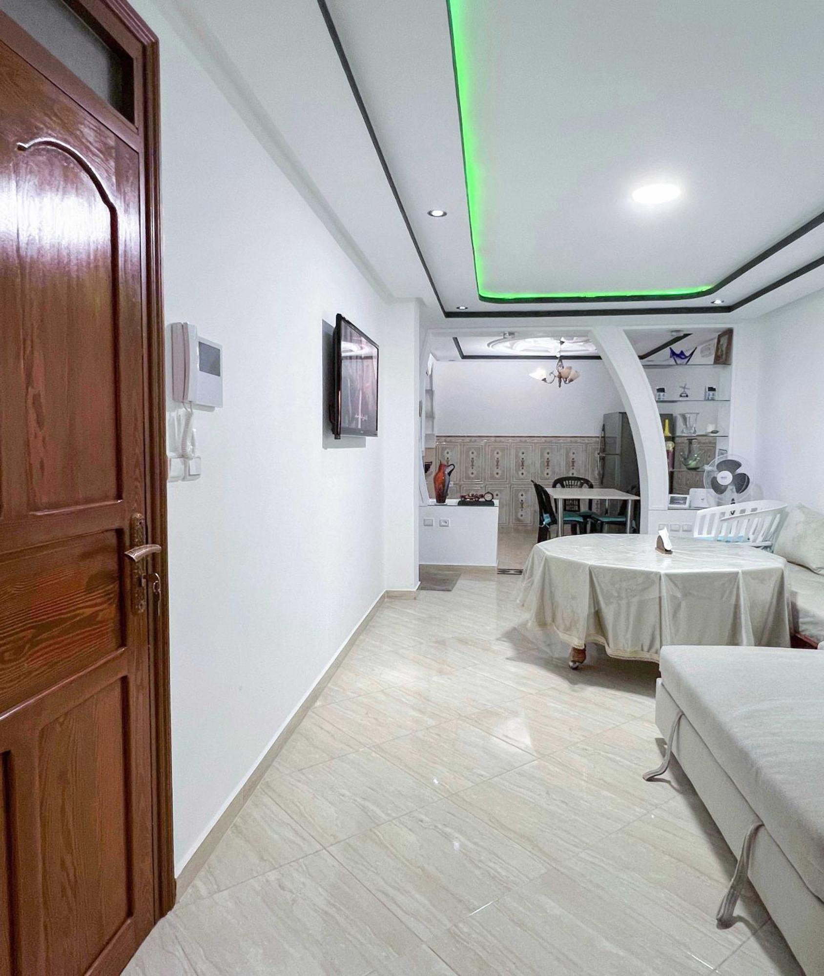 Mira Appartement -Lovely, Tidy & Close To Beaches And City Center Al Hoceïma Exteriör bild